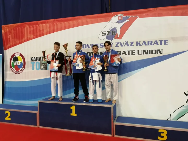 Fotografija iz povijesti Karate kluba Lotos
